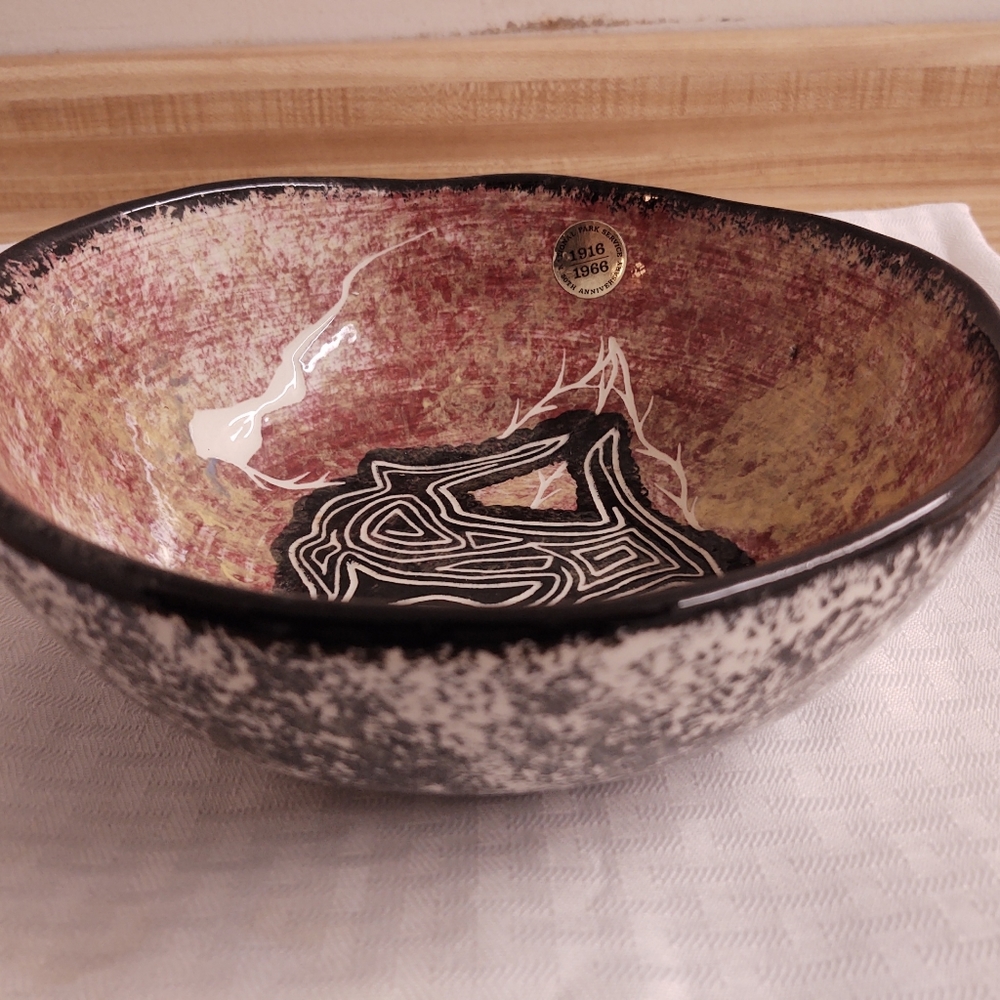 Vintage Mana pottery bowl; Apache, Grand Canyon, Ariz.